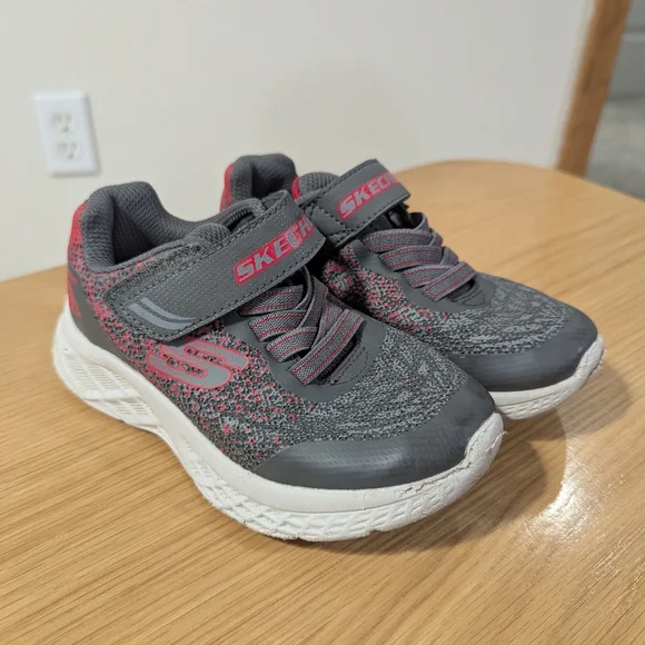 Skechers Lightweight Sneakers - Picture 2 of 7